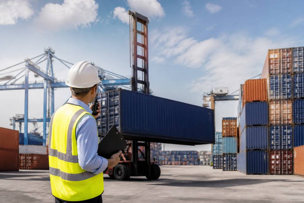 Entreprises import export : stratégies et opportunités sur les marchés européens